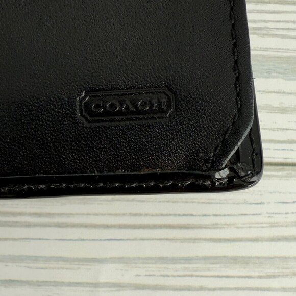 Coach Patent leather  Womens black signature embossed turnlock wallet cardholder - Picture 7 of 10